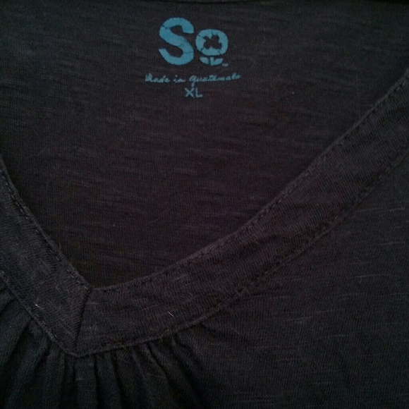 So blue tee. Size XL. Navy t-shirt - Picture 3 of 3