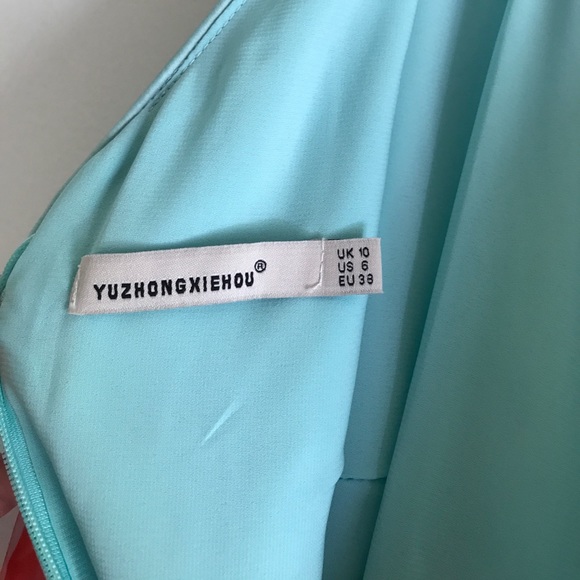 ✨HP Closet Crush 9.28.17✨Flowery dress - Picture 4 of 5