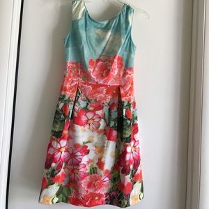 ✨HP Closet Crush 9.28.17✨Flowery dress