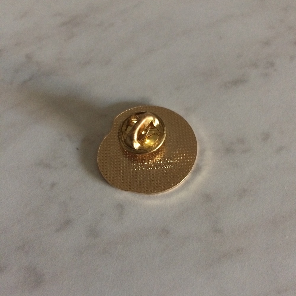 Vintage 80's Houston Rockets Enamel Pin RARE - Picture 4 of 5