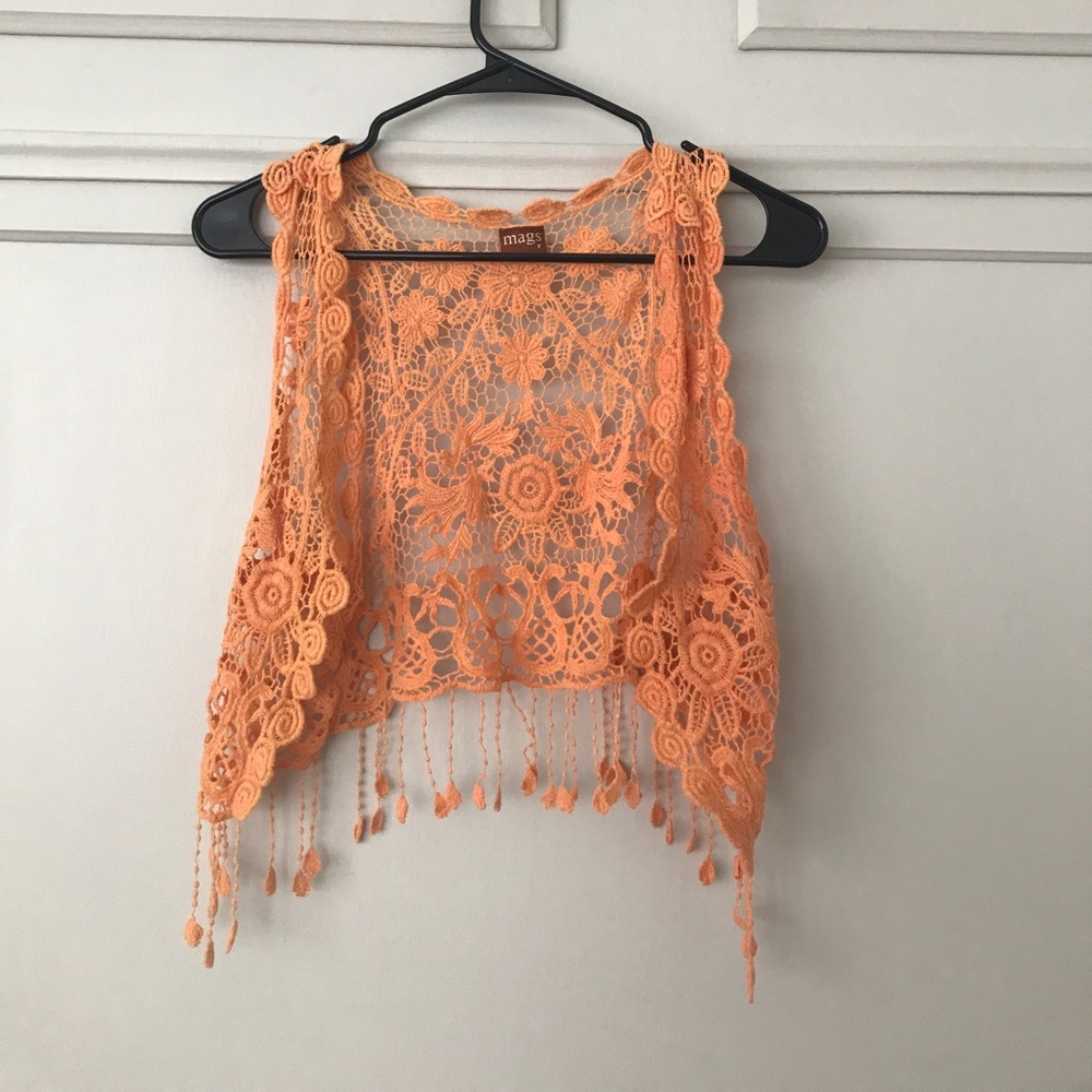 LACE VEST