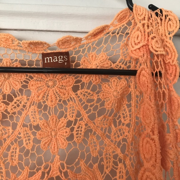 LACE VEST - Picture 2 of 4