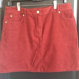 JCrew mini skirt. Perfect for Fall! 🍂🎃