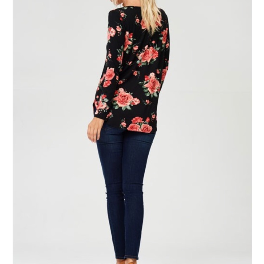 🍃Hello Fall🍃1M• 1L Floral Accent Top - Picture 2 of 2