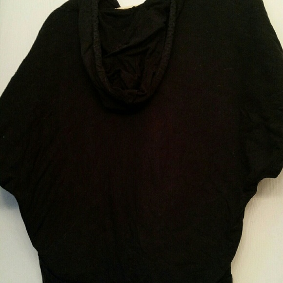 Mossimo hoodie poncho top. Medium black - Picture 4 of 4