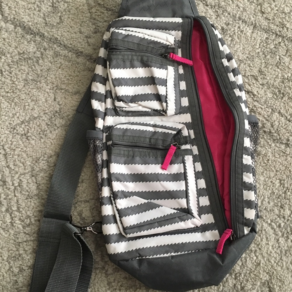 Thirty One cross-body sling bag