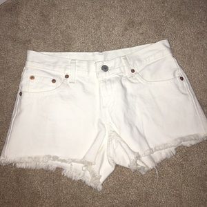 White Levi shorts