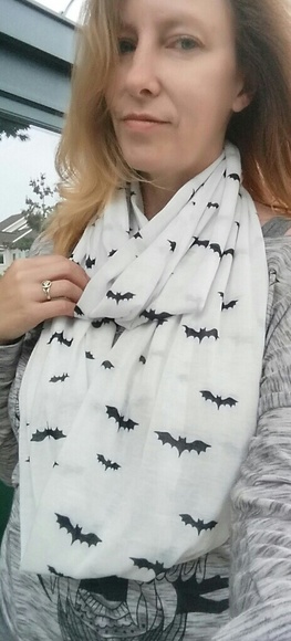 1 LEFT! Bat! Jersey knit infinity scarf! - Picture 3 of 4