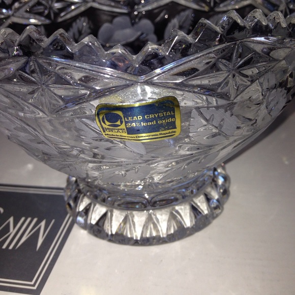 Vintage crystal dish made in Germany hand cut. - Picture 4 of 8