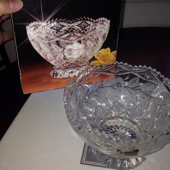 Vintage crystal dish made in Germany hand cut. - Picture 5 of 8