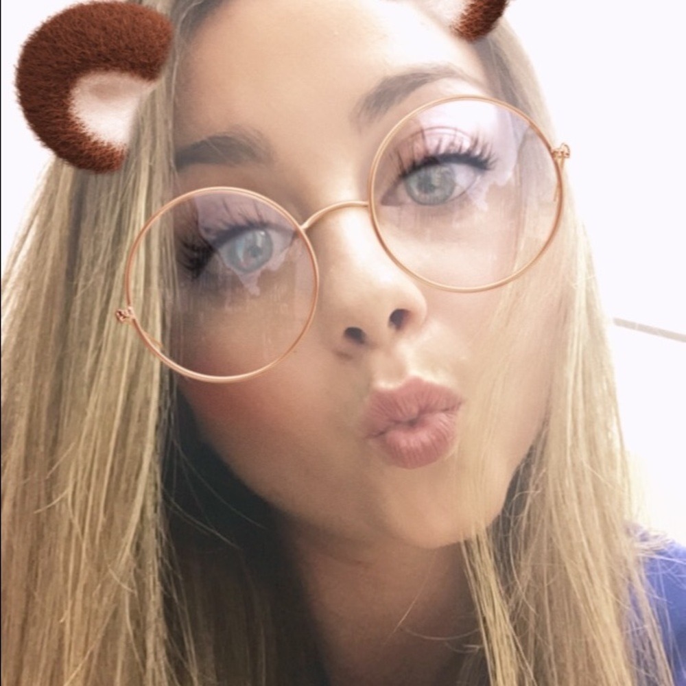 Meet your Posher, Kami