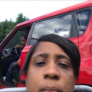 Meet your Posher, Charisa