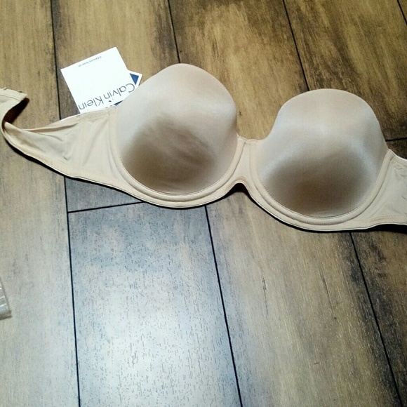 Calvin Klein strapless bra. Nude. 36c. Nwt - Picture 2 of 3