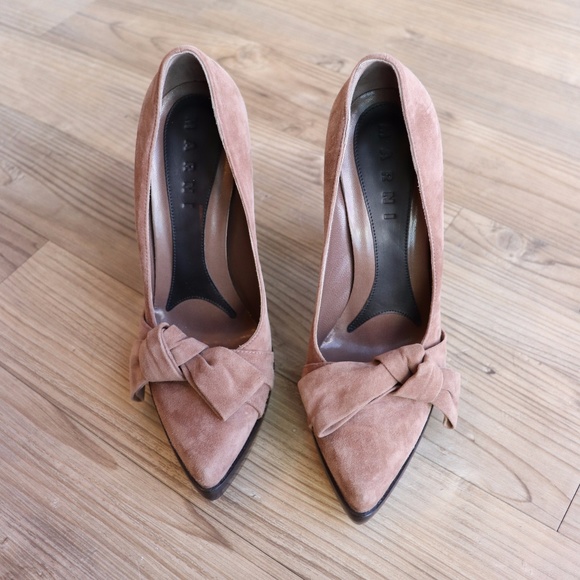 Marni Shoes - PM Editor & HP💥 Marni Pointed Toe Suede Pumps