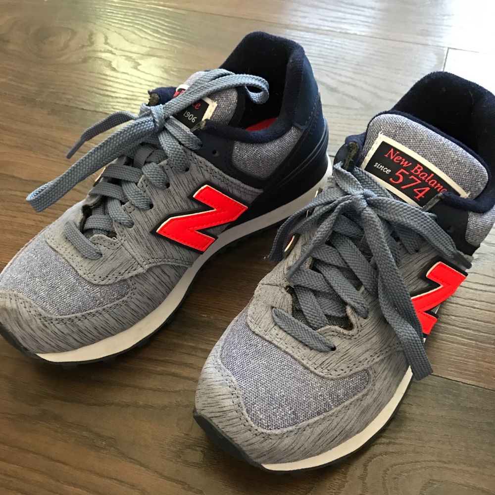 New Balance Women's Shoes 574 sweatshirt
