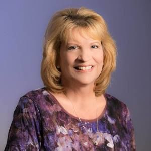 Meet your Posher, Becky