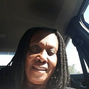 Meet your Posher, Somia