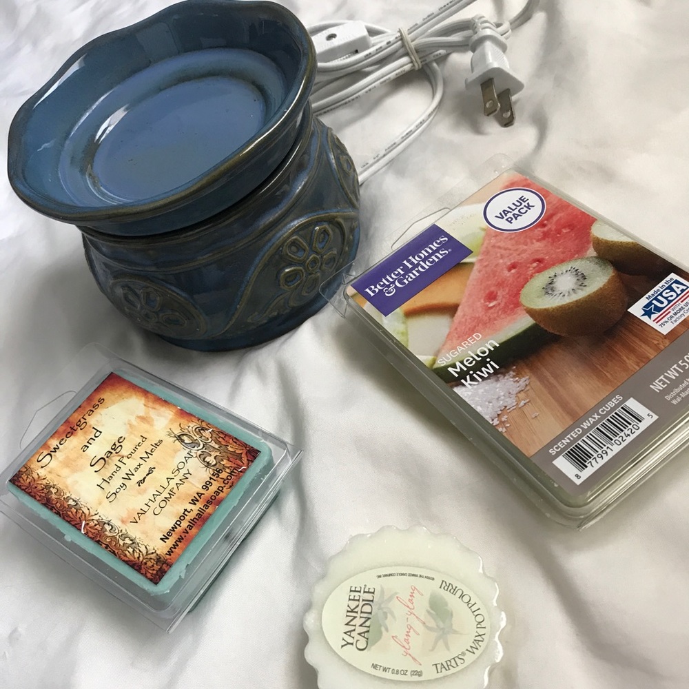 Glade warmer and wax melts