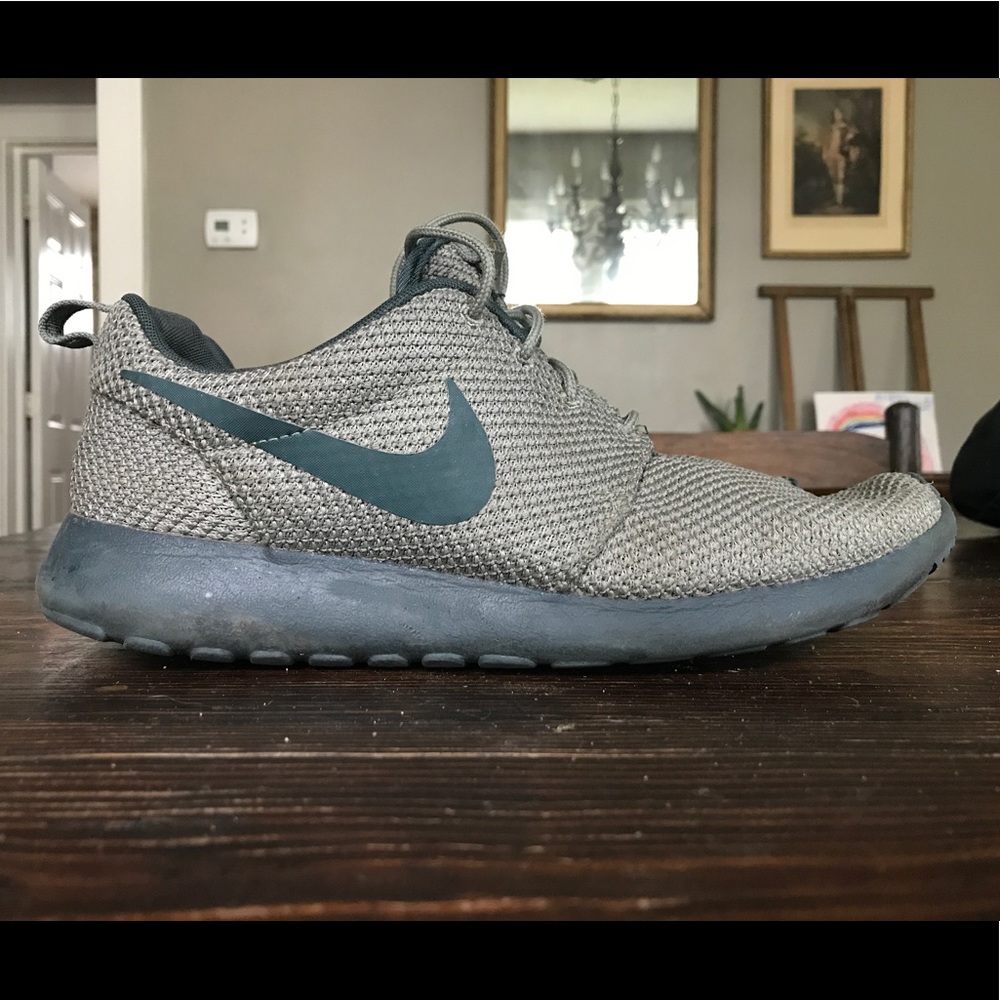 Nike Roshe Shoes - Moss/Grey - Men's 10.5
