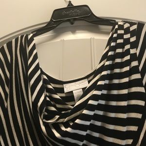 Jessica Simpson maternity dress