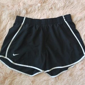 Nike Women's Nike Dry Tempo Running Short