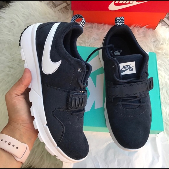 NIKE MENS SB navy sz 7,7.58, 8.5,9,10,10.5,11 new - Picture 2 of 7