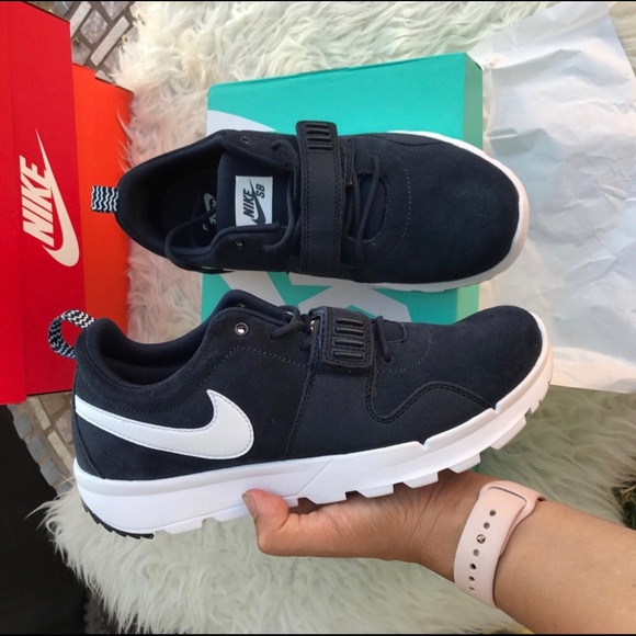 NIKE MENS SB navy sz 7,7.58, 8.5,9,10,10.5,11 new - Picture 4 of 7