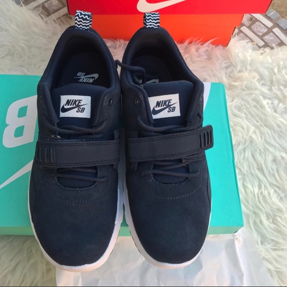 NIKE MENS SB navy sz 7,7.58, 8.5,9,10,10.5,11 new - Picture 6 of 7