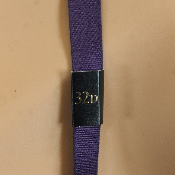 VICTORIA'S SECRET FABULOUS PURPLE DEMI BRA 32D NWT - Picture 3 of 6