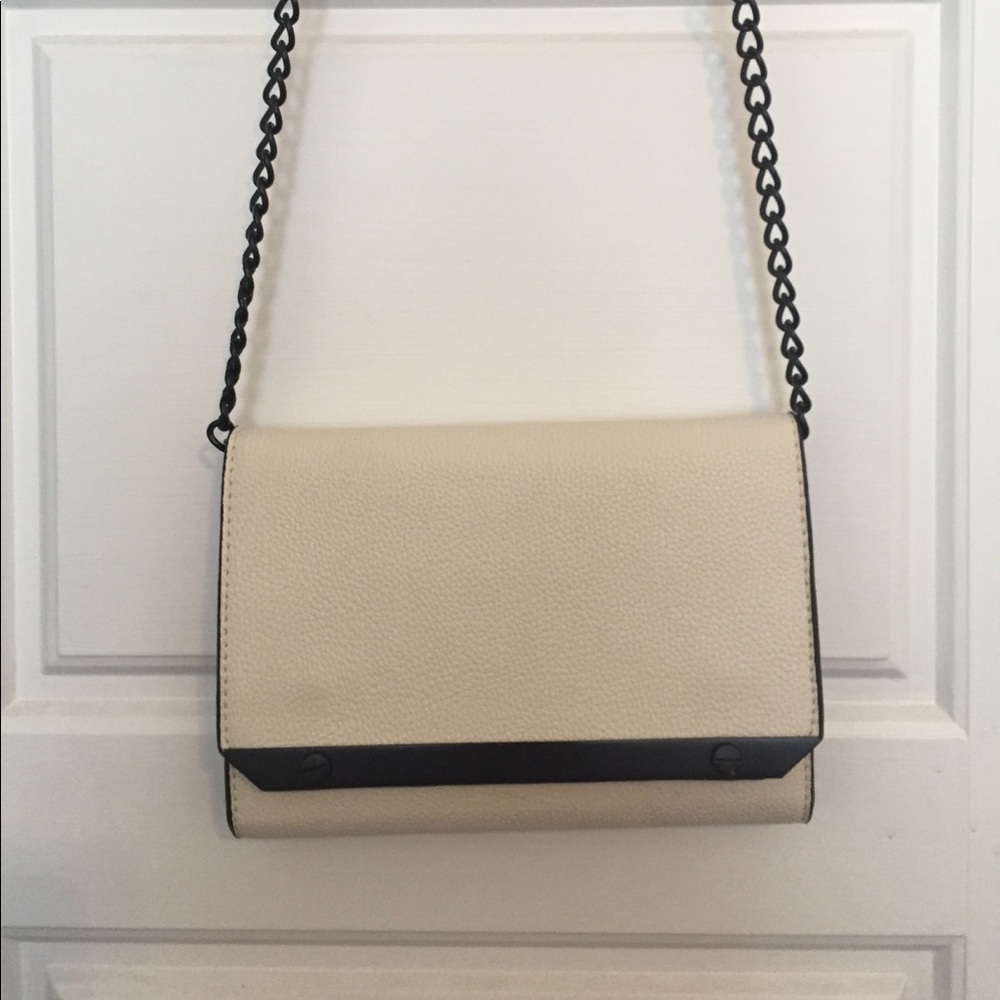 Long chain Cross body purse