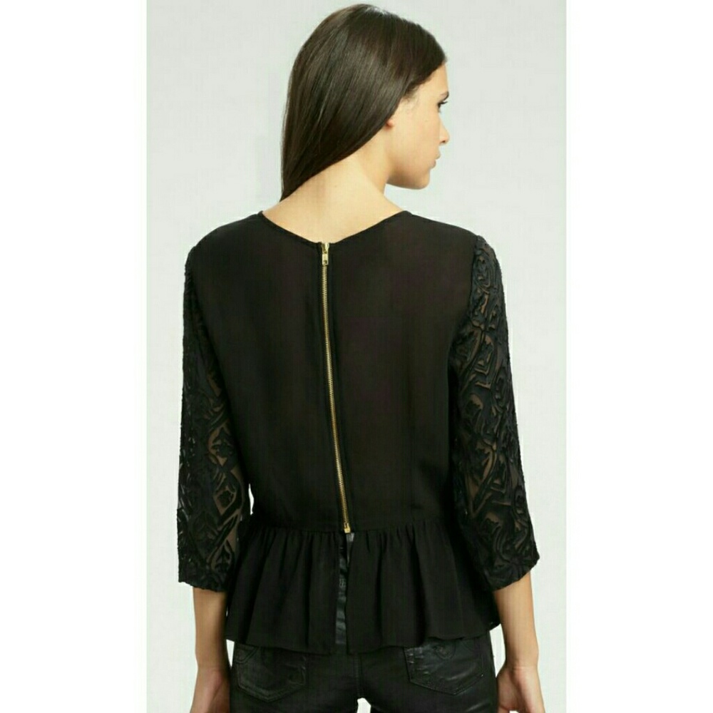 🆕 Sam & Lavi Blouse - Picture 3 of 4