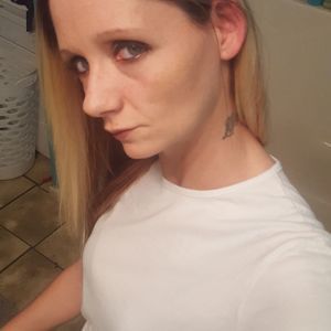 Meet your Posher, Alicia