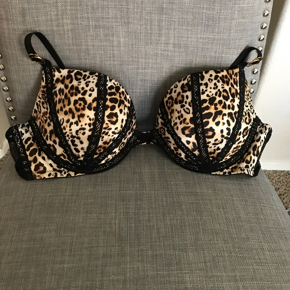 Very sexy push-up 34D (Victoria's secret)