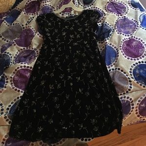 Size 8 never worn black with gold floral printing