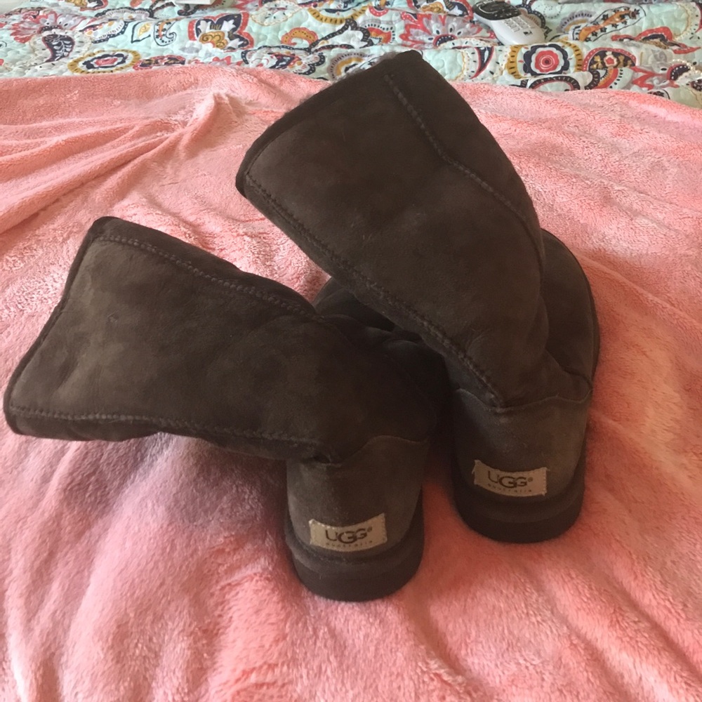 Brown ugg boots