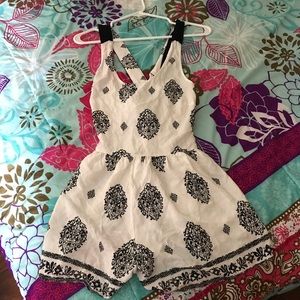 Forever 21 romper size L