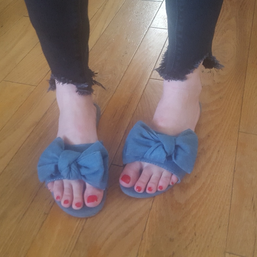 AVAILABLE Denim Bow Slides