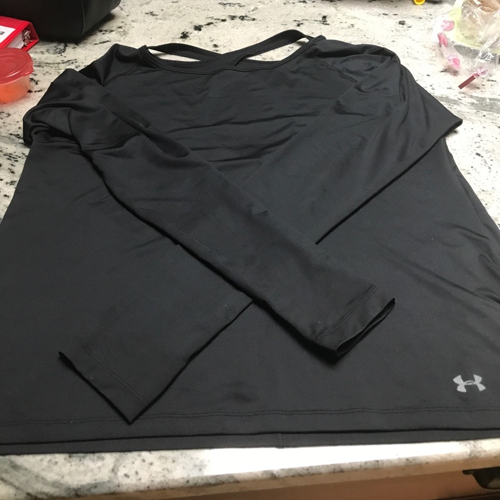 Under Armour cut out top