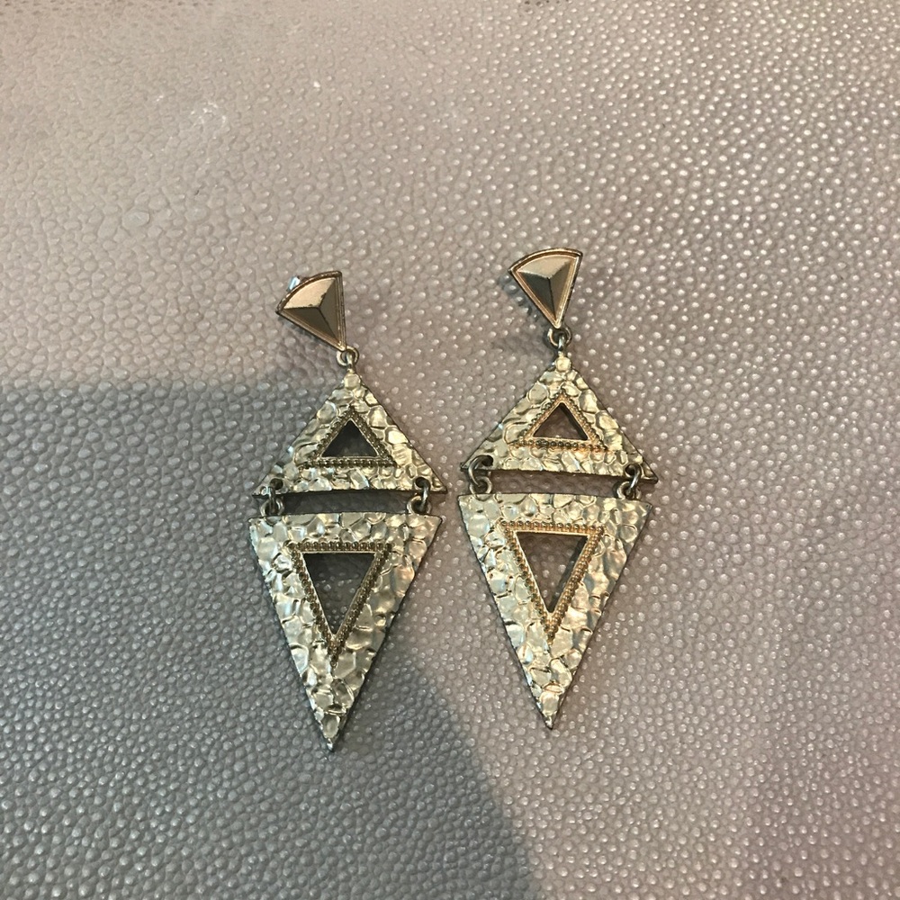 Great light weight earring