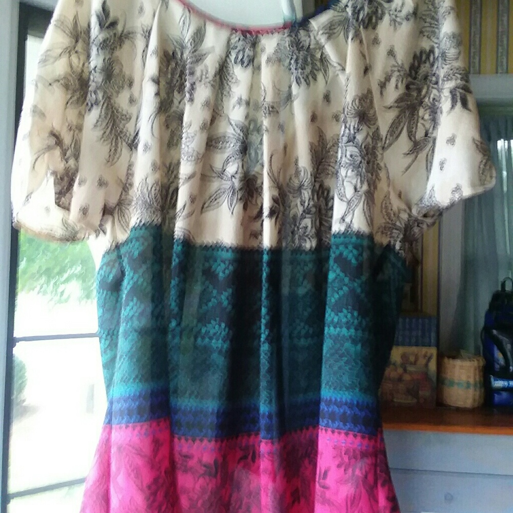 Blouse - Picture 2 of 4