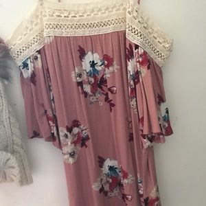 Women's floral t-shirt