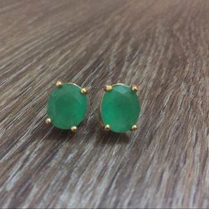 NWOT oval stud earrings