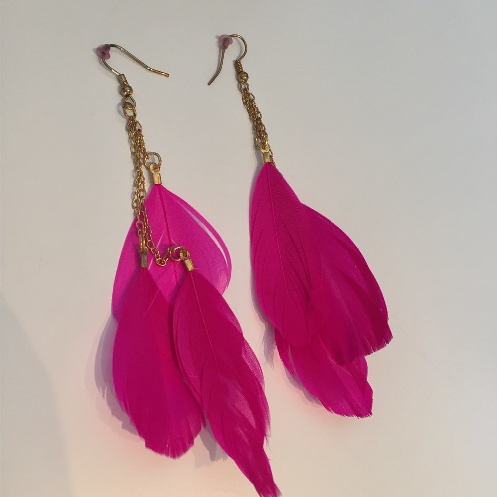 Earrings - Fun Pink Feather Earrings!!!