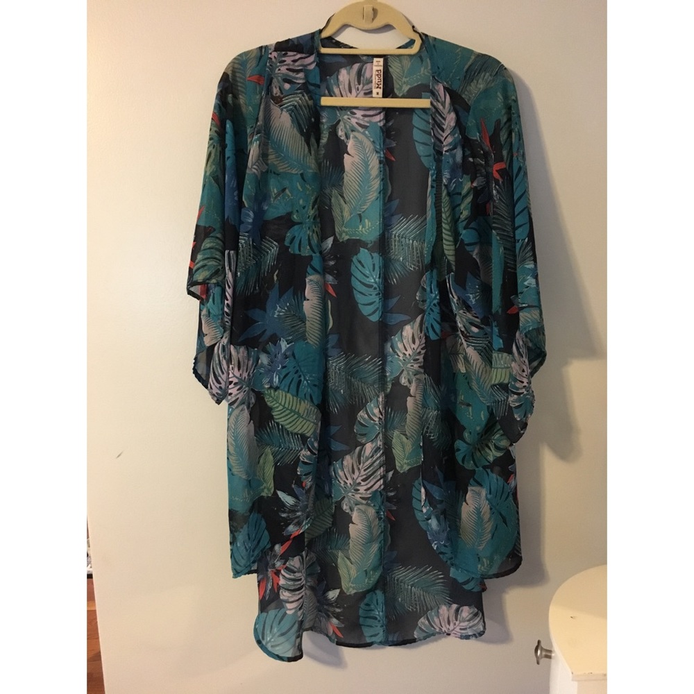 Floral Beachy Shawl