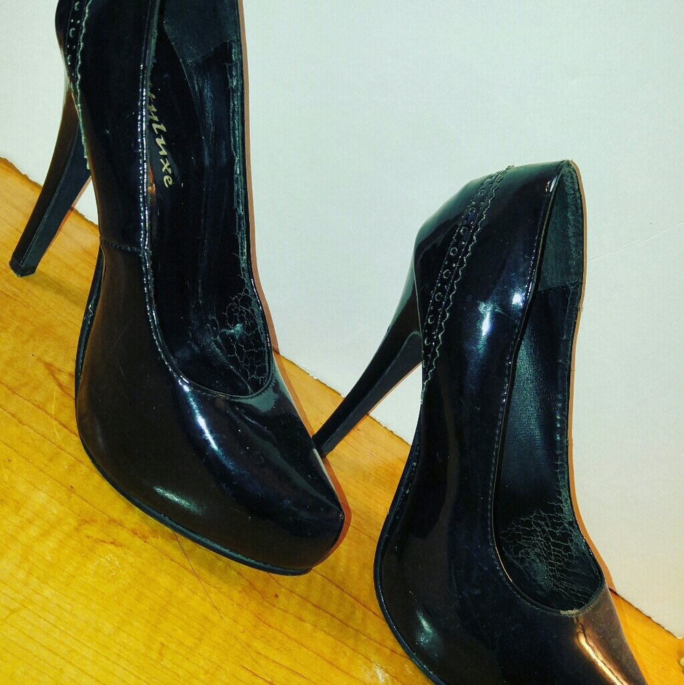 Styluxe Black Heels