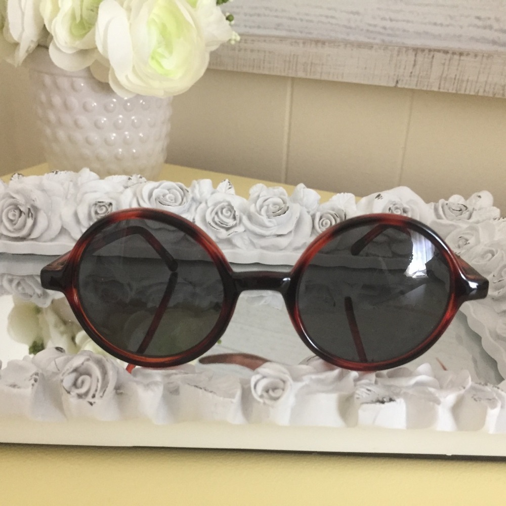 Round Tortoise Sunglasses