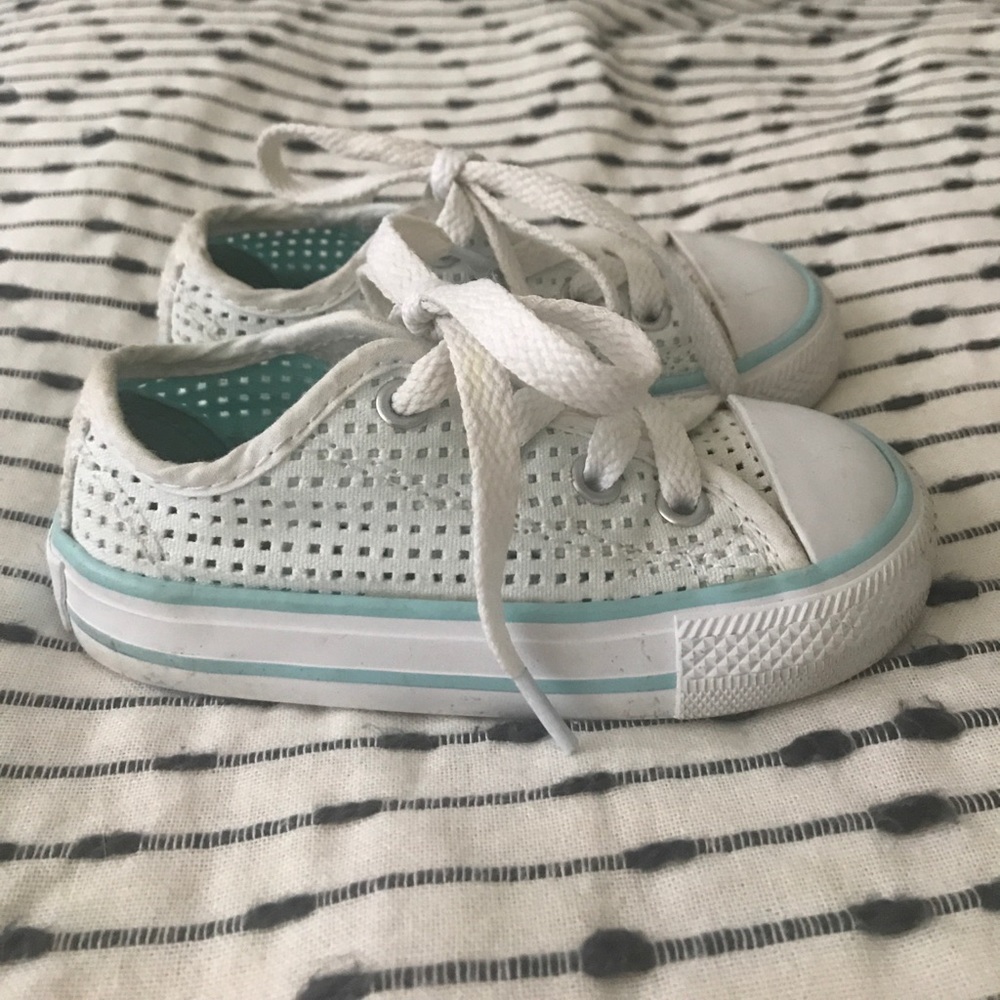 Toddler Converse size 6 euro 22