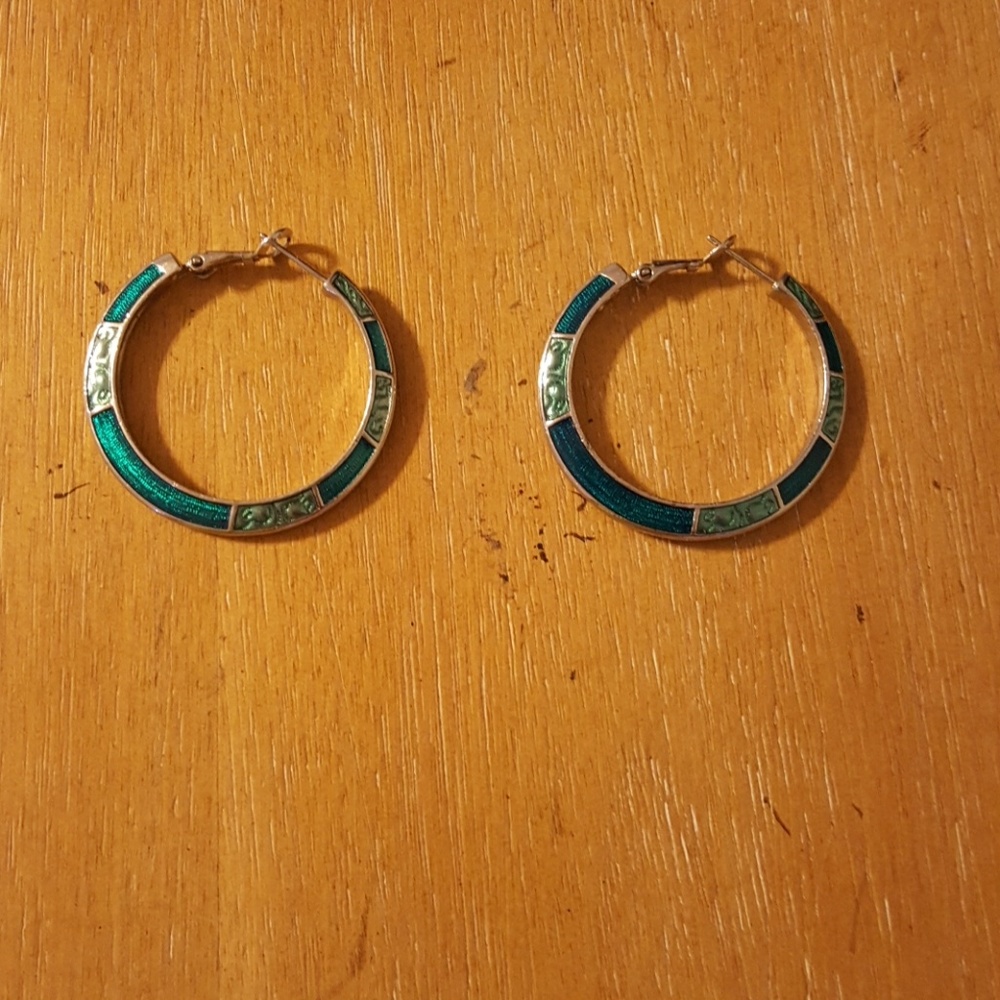 Beautiful earrings!