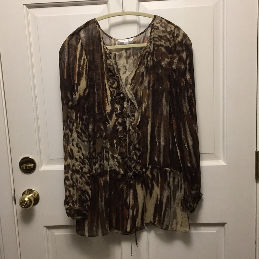 Gently Used CAbi Tunic Top