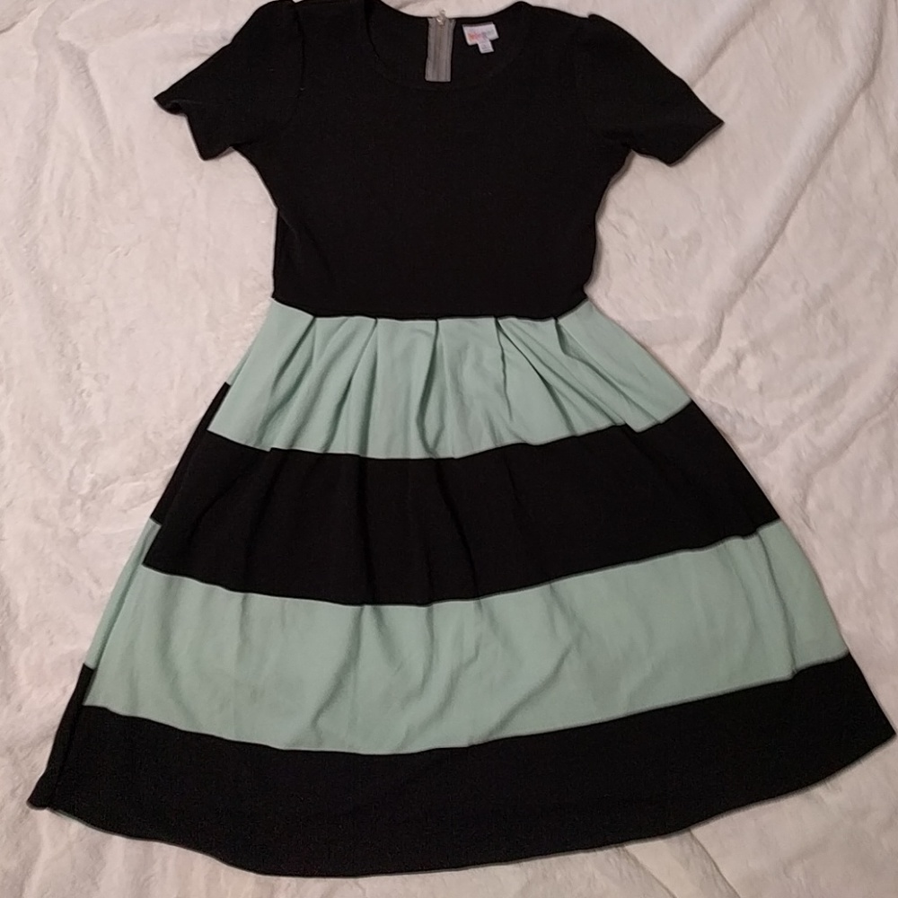 Lularoe Mint Green and Black Amelia Dress sz L